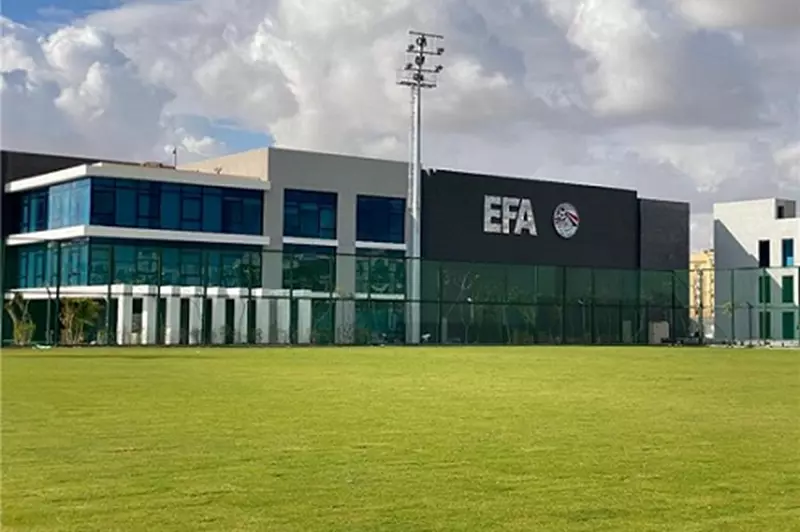 اتحاد الكرة يكشف عن موعد فتح فترة القيد الجديدة للأندية بعد انتهاء الفترة الاستثنائية